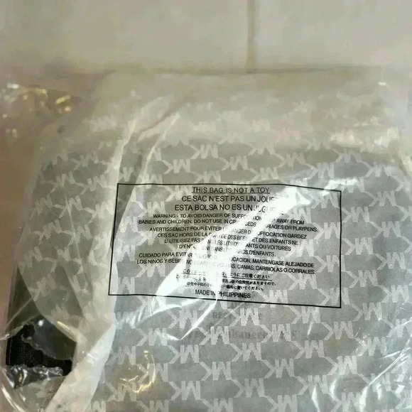 NWT! - 🔥Michael Kors Jet Set Large East West Crossbody Black/Silver MK Signature - Picture 5 of 9